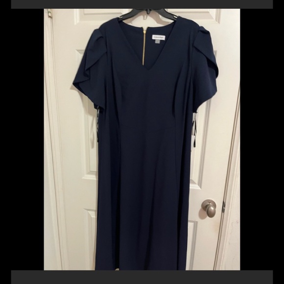 Plus size tulip sleeve Midi Dress Calvin Klien - Picture 1 of 5